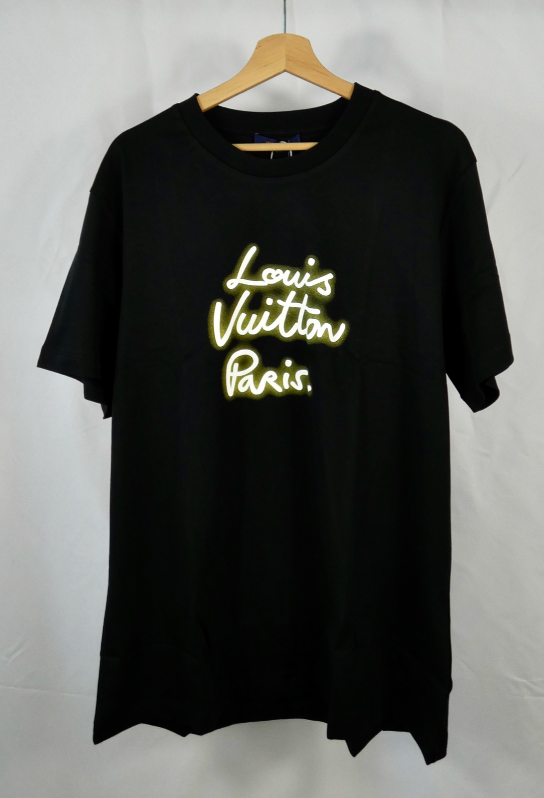 Louis Vuitton Paris T-Shirt Black – Vorderansicht
